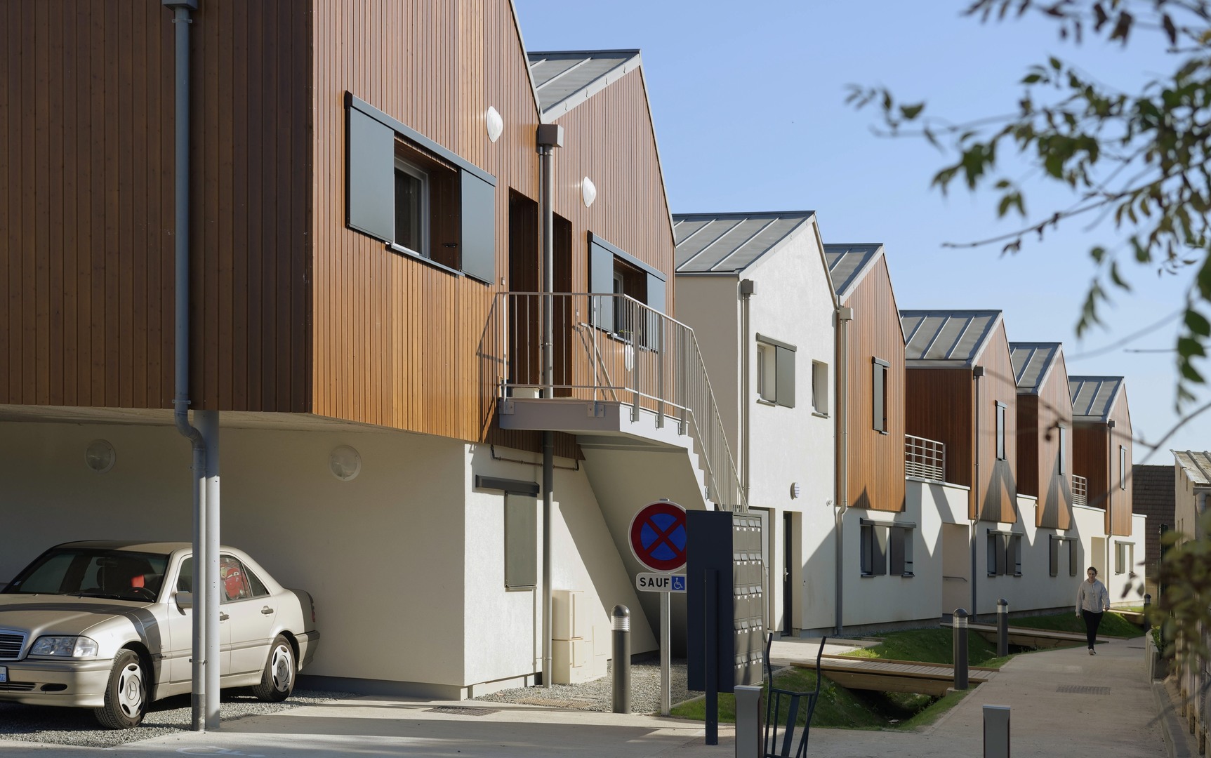 72_Mulsanne_Rue des Ecoles.jpg